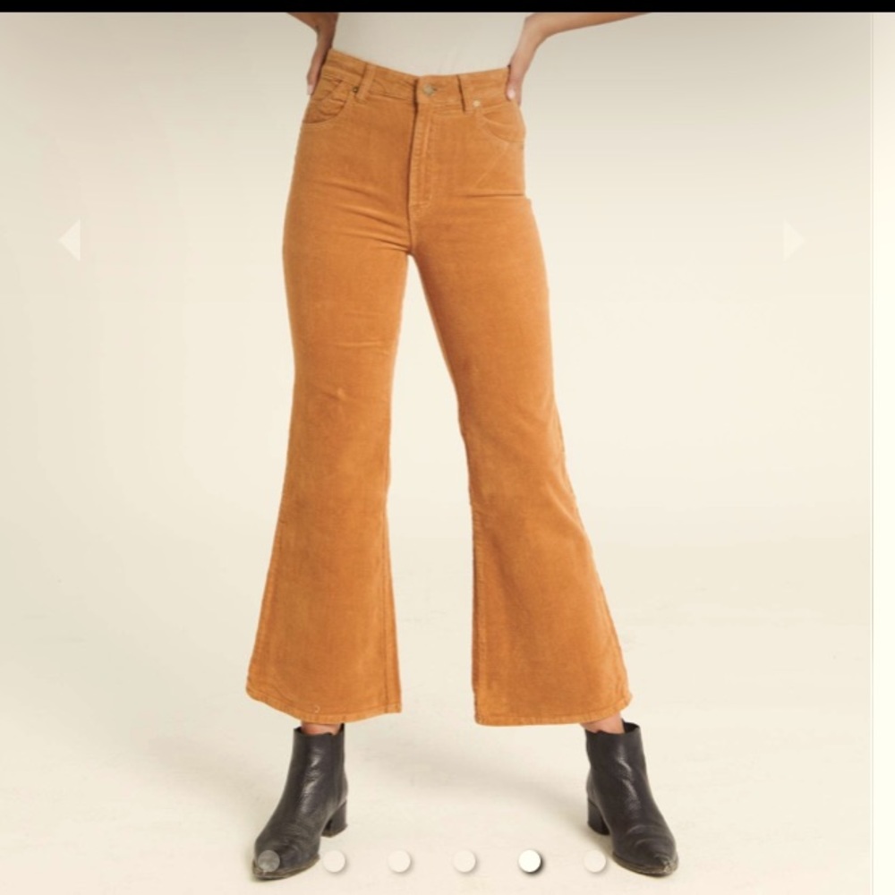 Rollas. Size 32. East coast flare. Light brown corduroy. Good condition